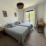Monte E Mare, Piscine Chauffee, Climatisee A 5 Mn De La De Santa Giulia 别墅 *